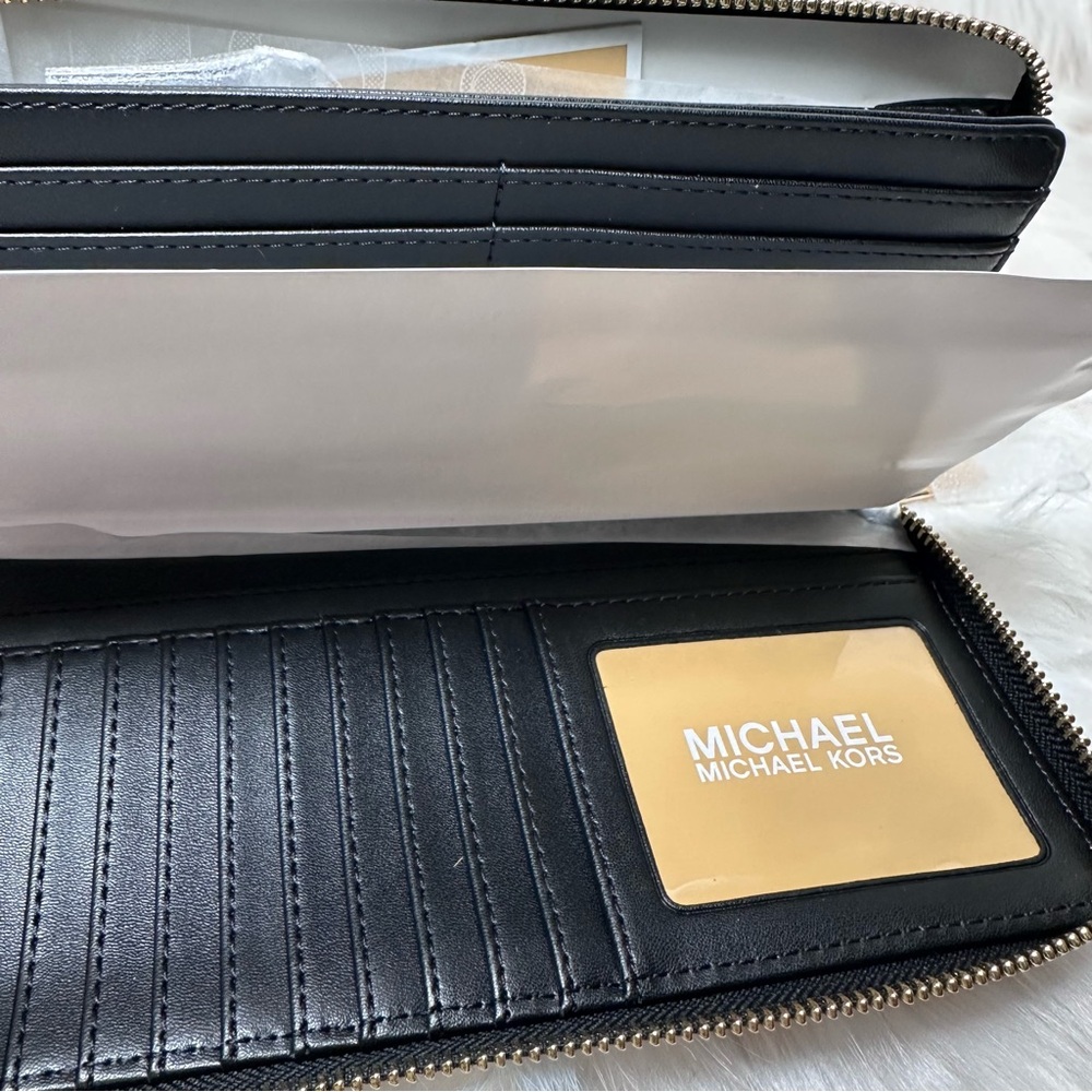 Michael Kors Jet Set Animal Print Continental Wristlet Wallet - Picture 3 of 6